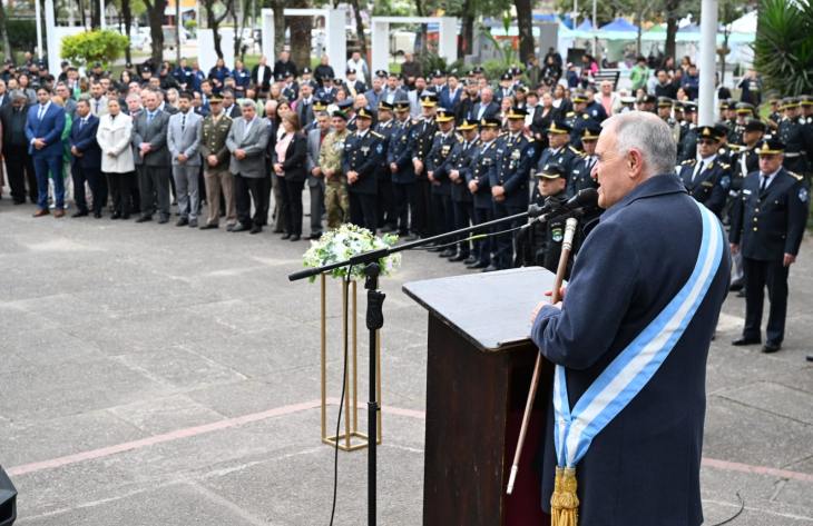 Jaldo aprovechó el homenaje a Alberdi para marcarle la cancha a Nación: “No puede beneficiarse solo Capital Federal”