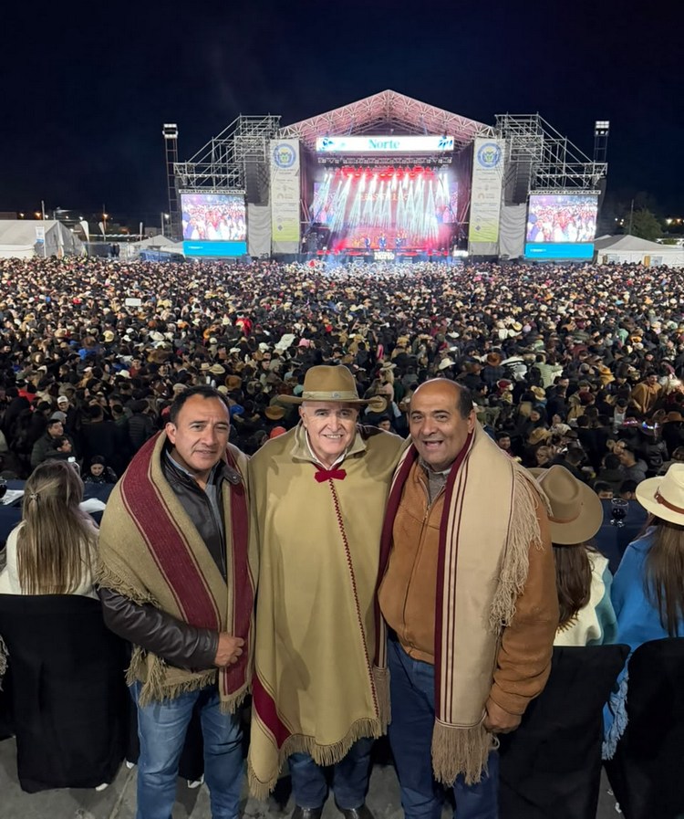 Jaldo destacó el potencial turístico de Tucumán y el impacto regional de la Fiesta del Caballo
