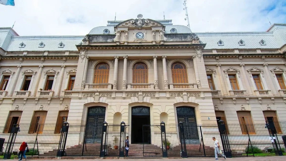 Asueto en San Salvador de Jujuy: quiénes trabajan y quiénes no este jueves 6 de agosto