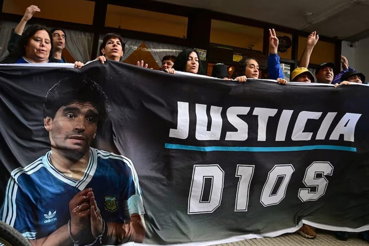 Papelón en el juicio Maradona: peritos habrían analizado los estudios de Don Diego