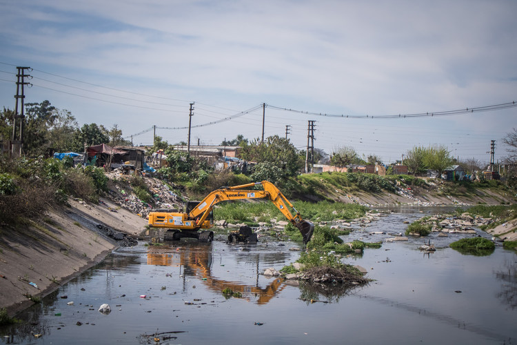 Tucumán acelera el plan hídrico: retiraron 10 mil m³ del Canal Sur y sumaron 12 mil horas de maquinaria