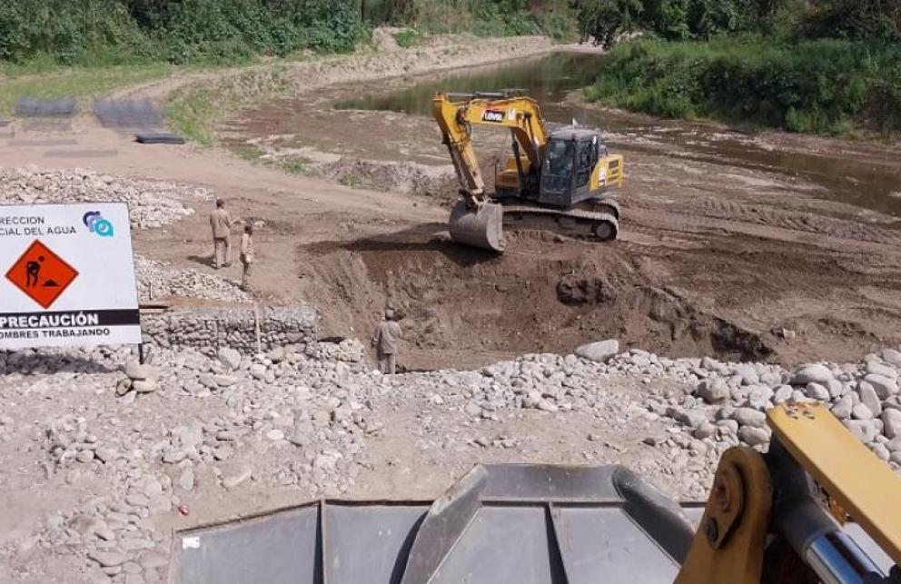Jaldo avanza con obras en el río Salí para mejorar el escurrimiento del agua en Tucumán