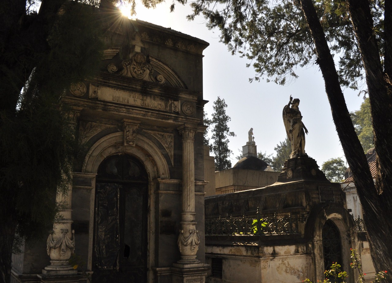 El cementerio más antiguo de Tucumán y las historias que todavía guarda
